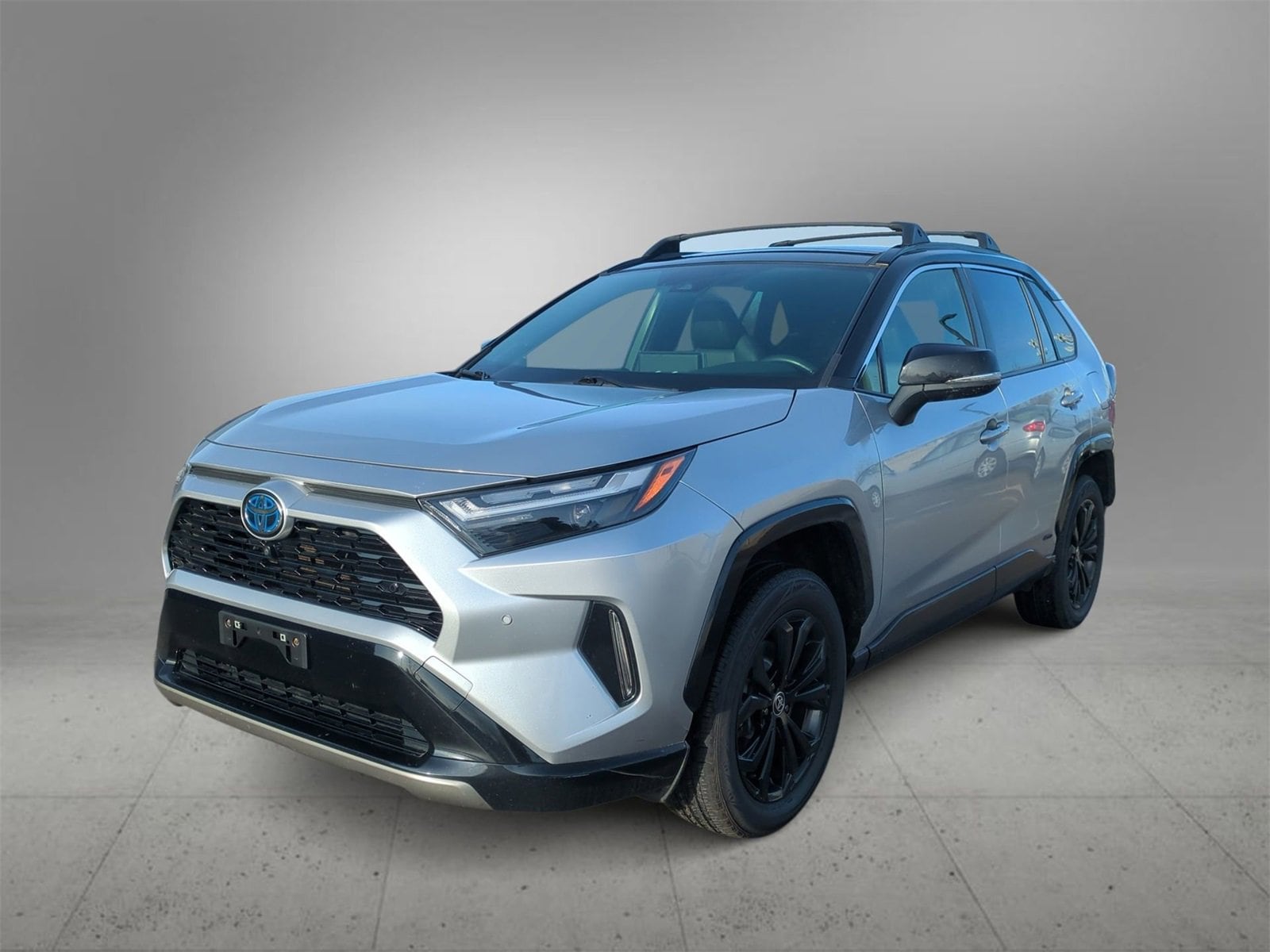 Thumbnail: 2022 Toyota RAV4 - 4