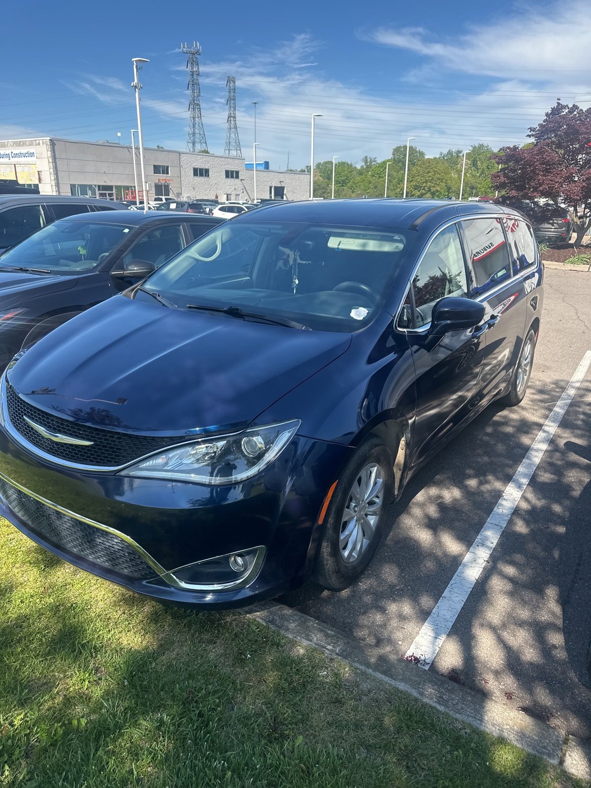 Thumbnail: 2018 Chrysler Pacifica - 1