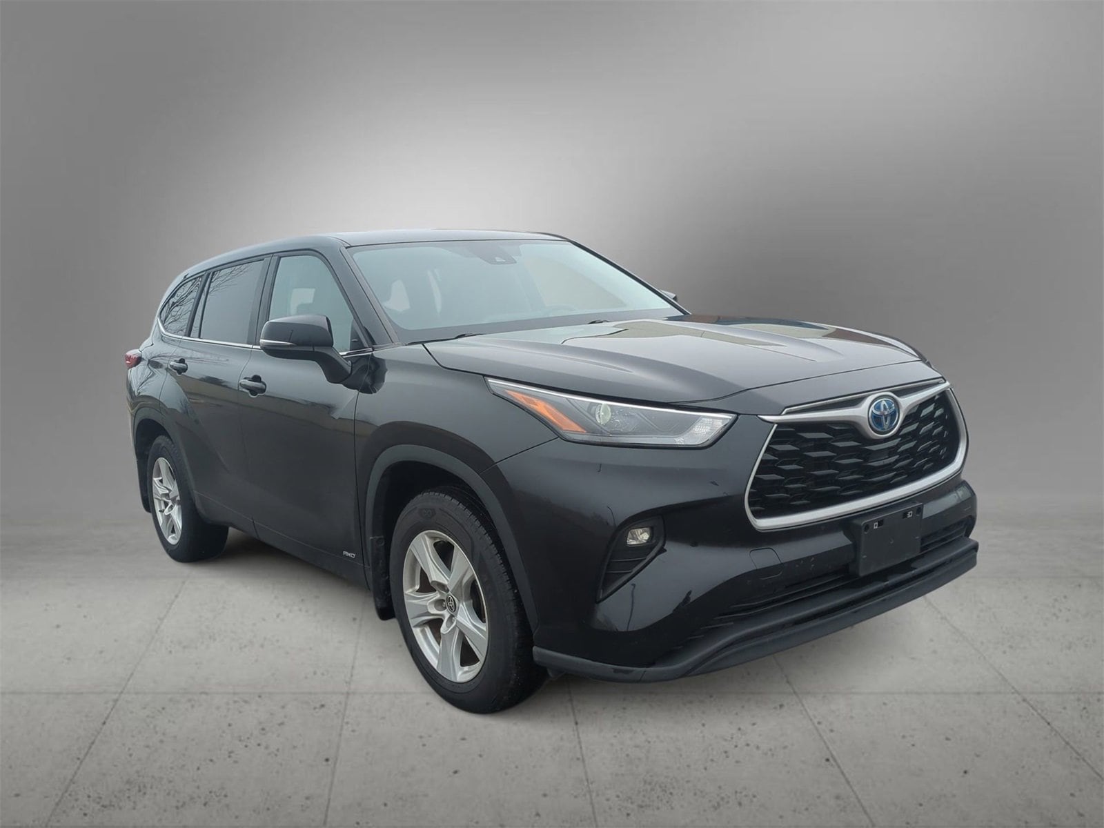 Thumbnail: 2023 Toyota Highlander - 2