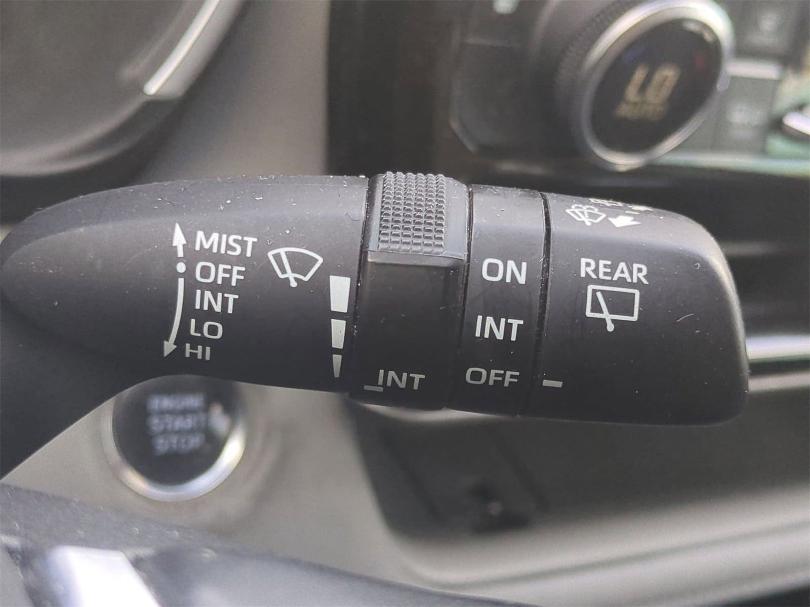 Thumbnail: 2021 Toyota Highlander - 27