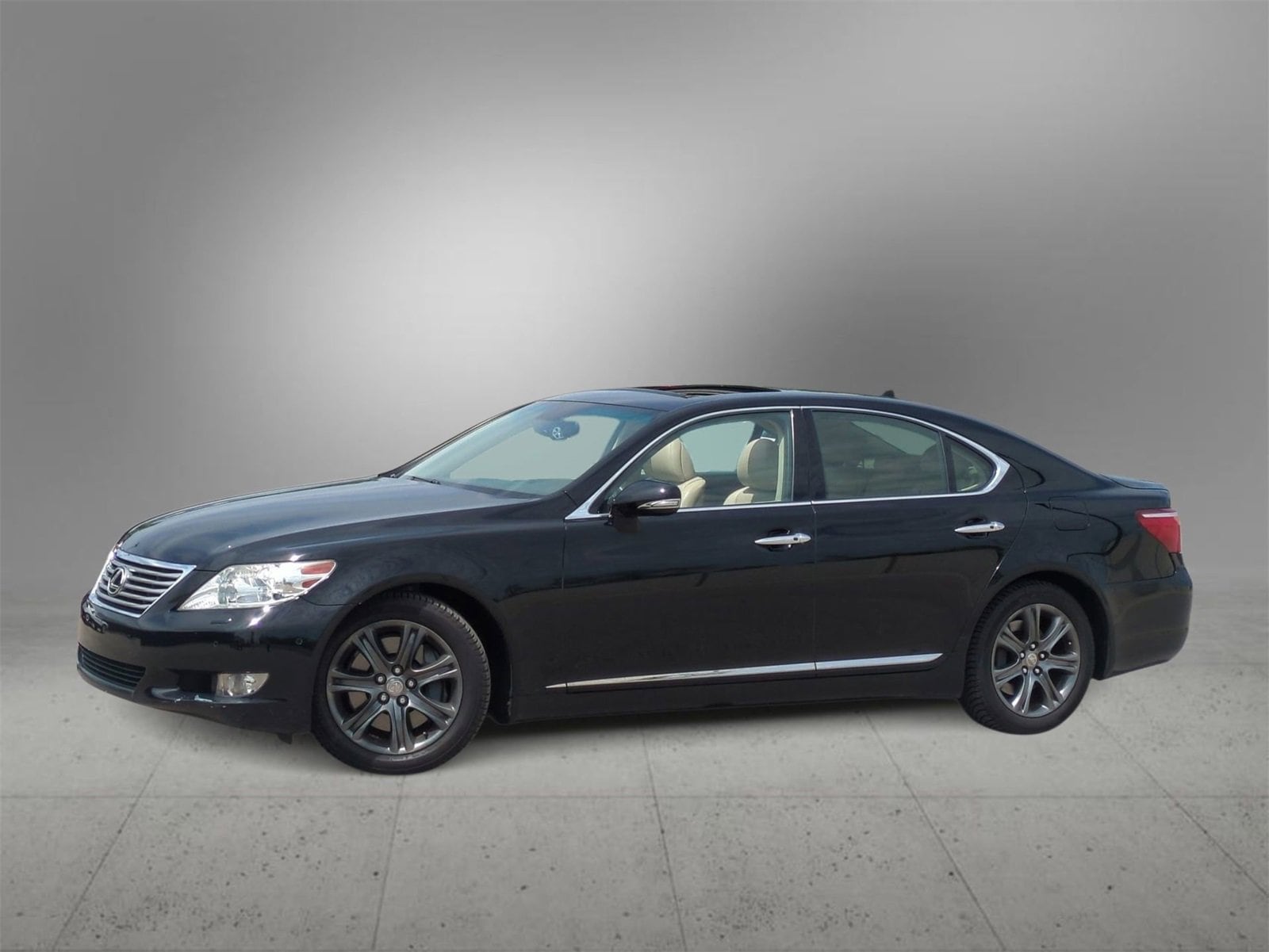 2012 Lexus LS 460 -
                  Farmington Hills, MI