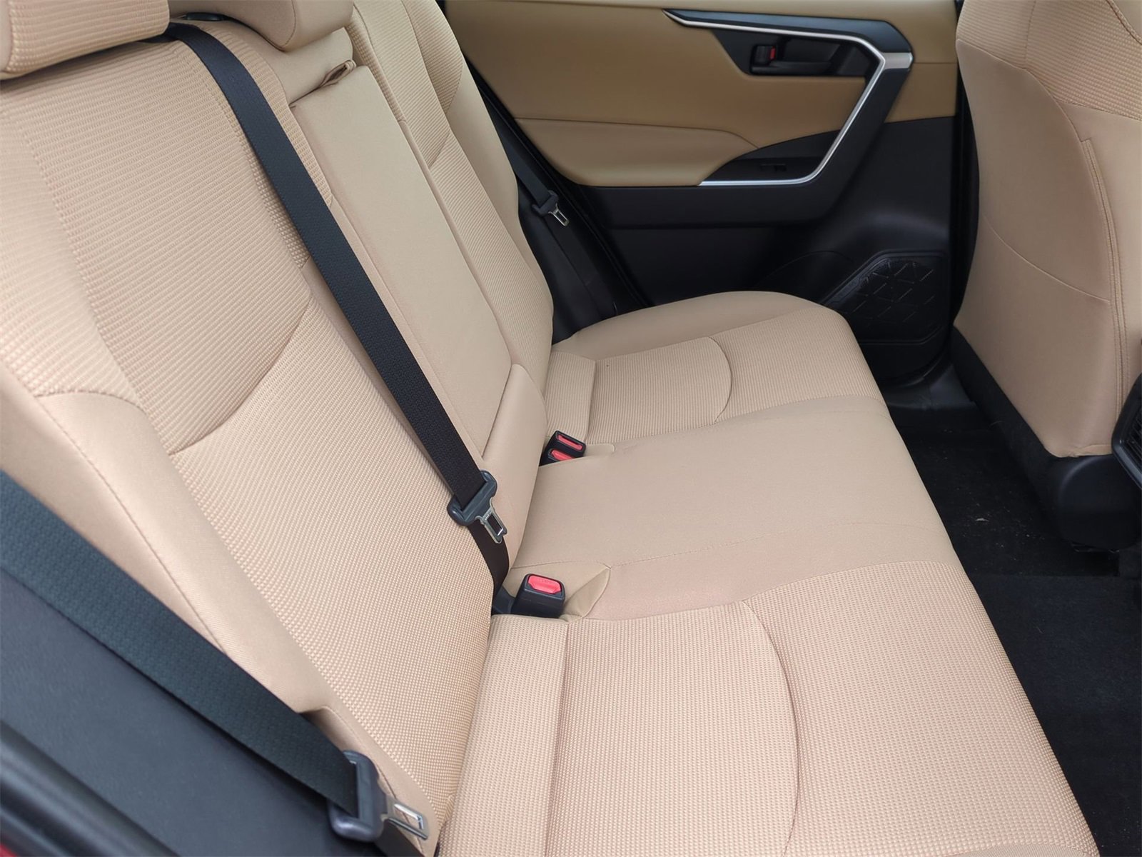 Thumbnail: 2025 Toyota RAV4 - 20