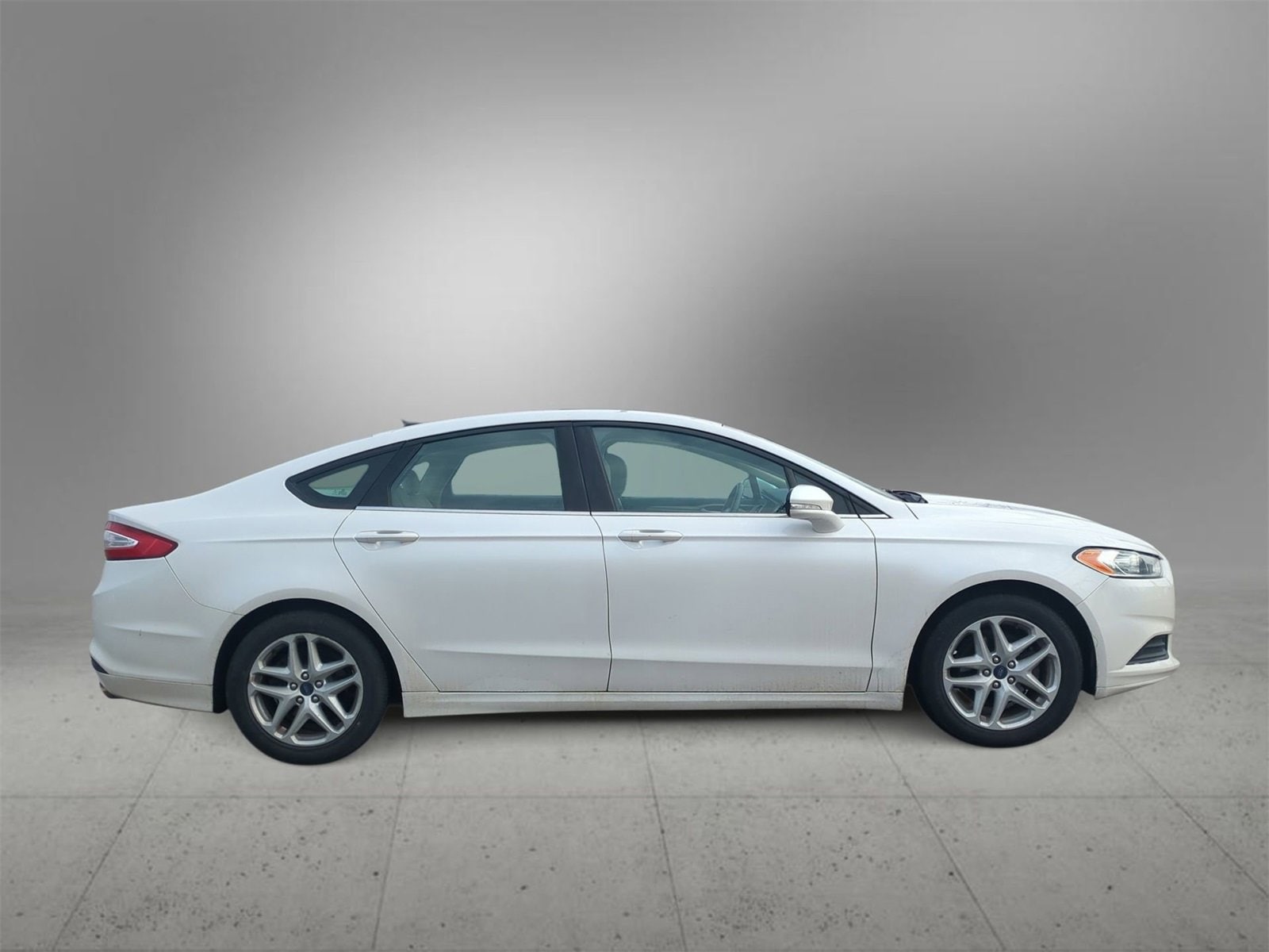 Thumbnail: 2013 Ford Fusion - 9