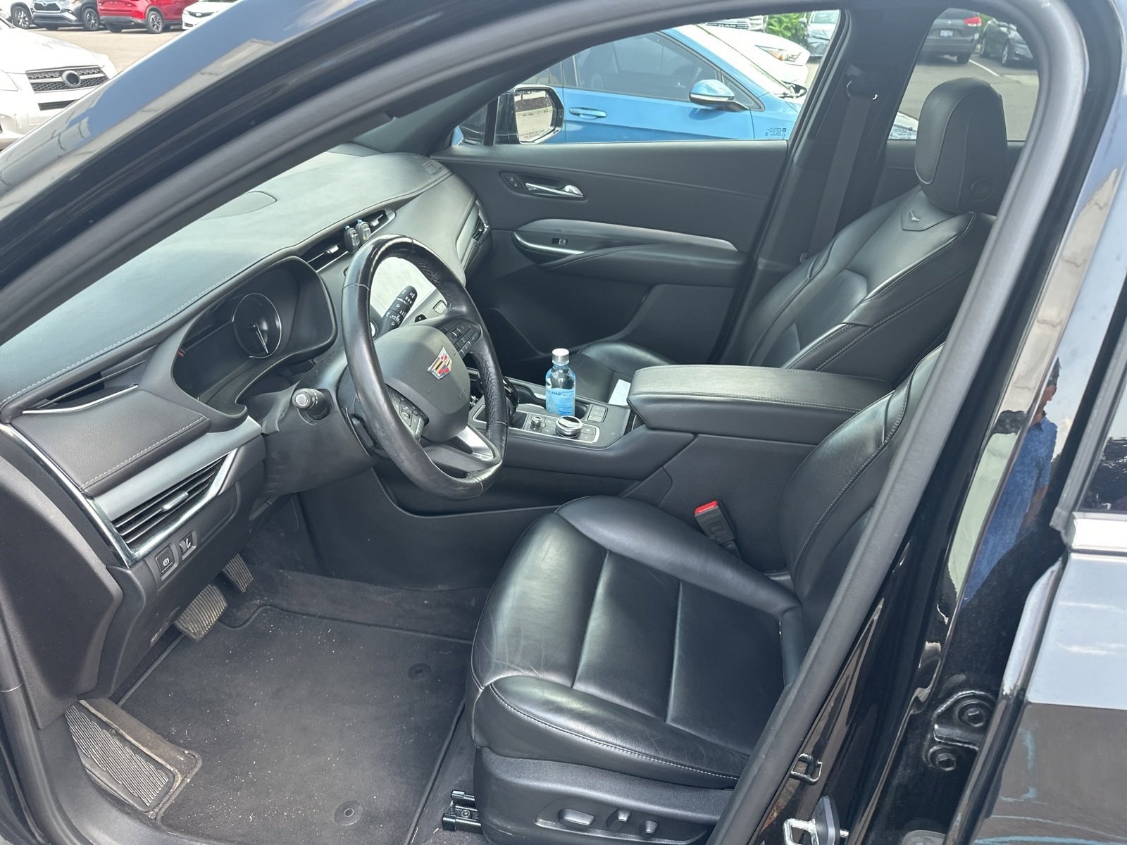 Thumbnail: 2020 Cadillac XT4 - 9