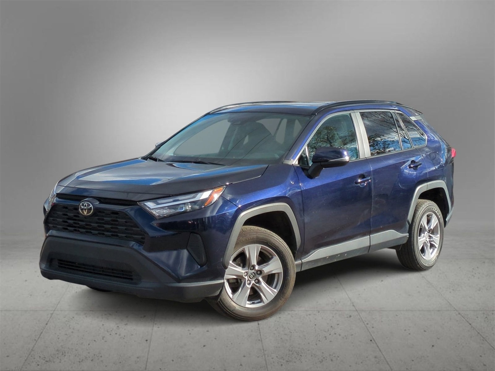 Thumbnail: 2022 Toyota RAV4 - 1