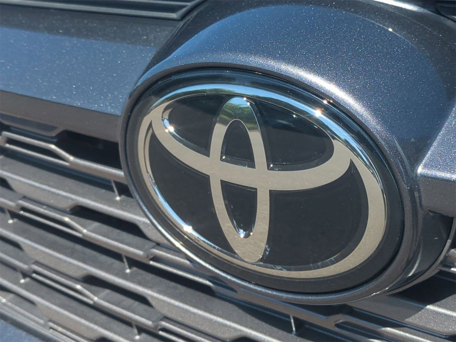 Thumbnail: 2023 Toyota RAV4 - 12