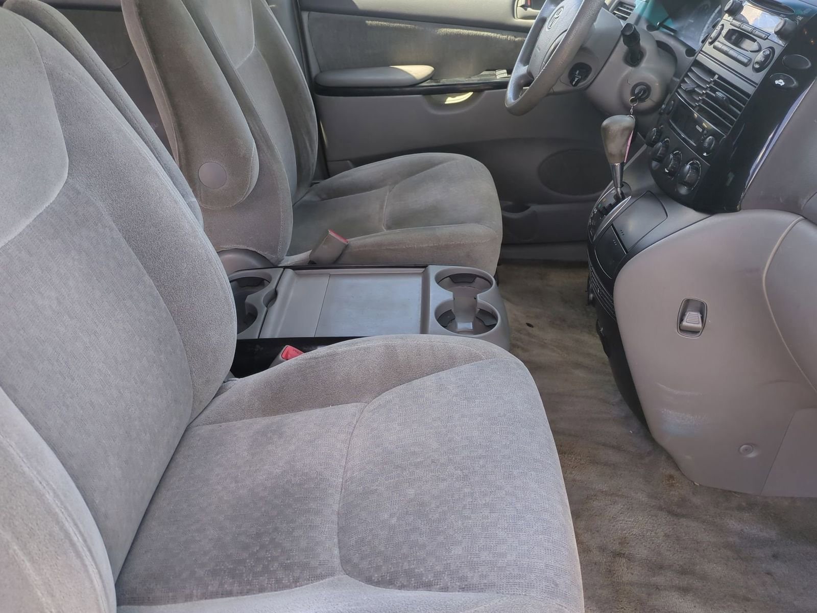 Thumbnail: 2005 Toyota Sienna - 19