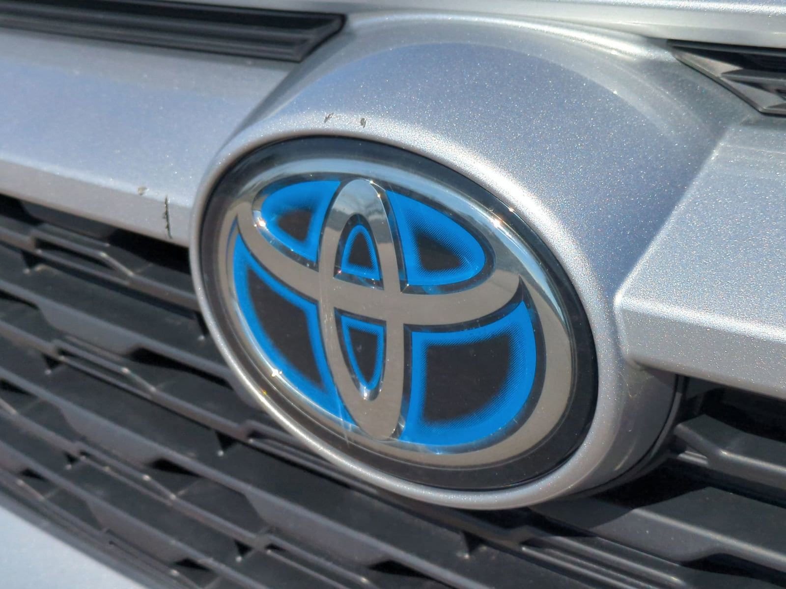 Thumbnail: 2023 Toyota RAV4 - 12