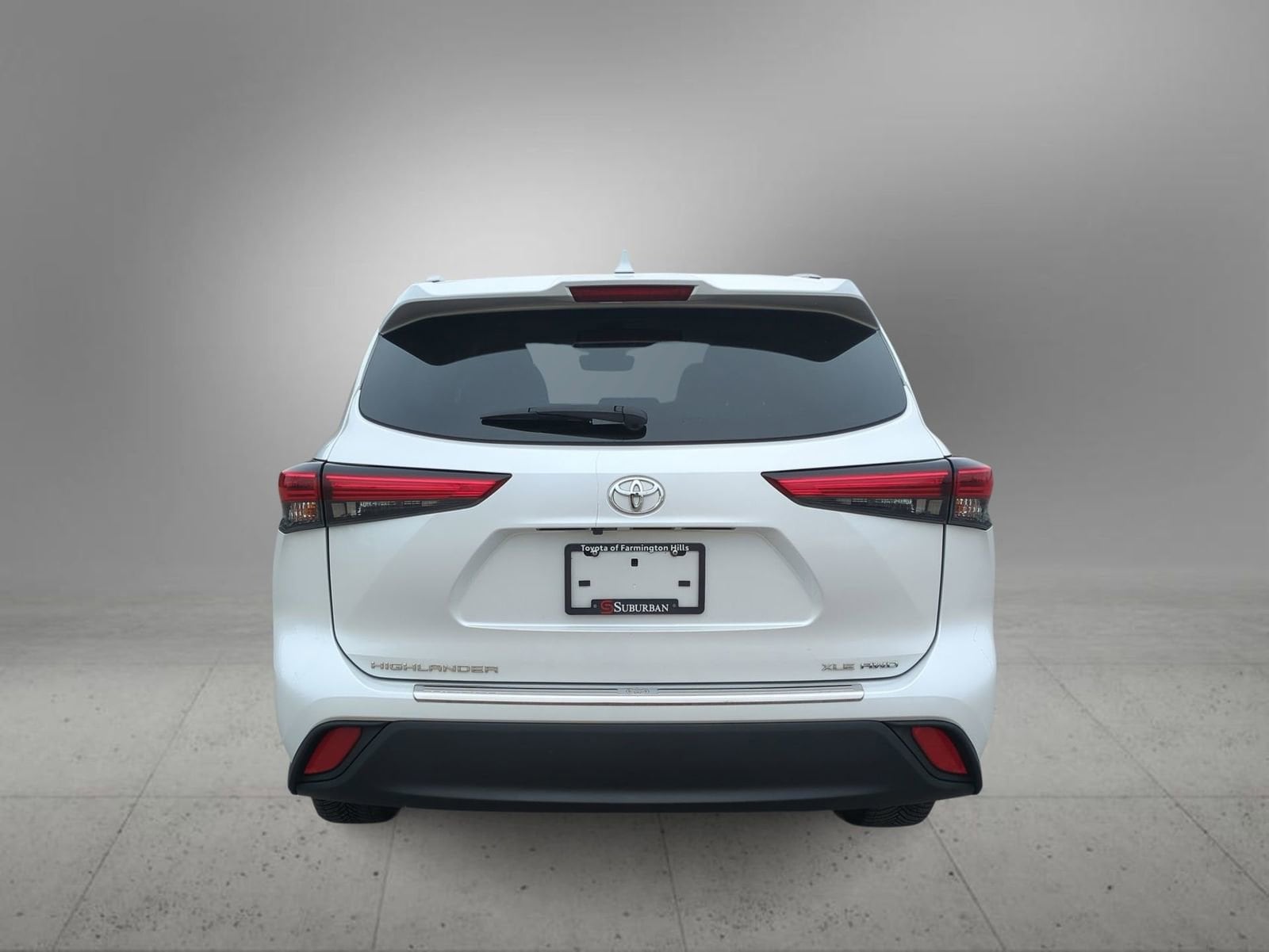 Thumbnail: 2023 Toyota Highlander - 7