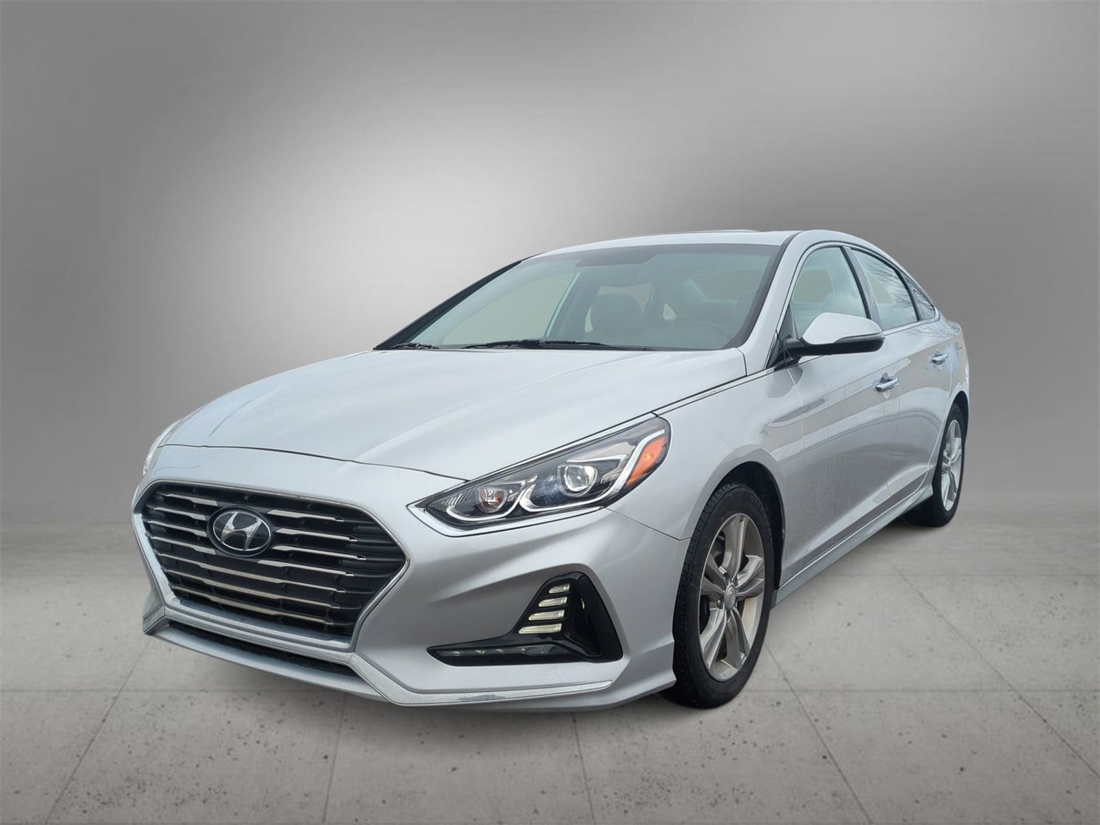Thumbnail: 2018 Hyundai Sonata - 3