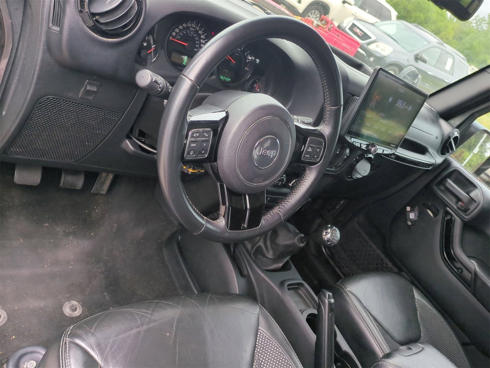 Thumbnail: 2016 Jeep Wrangler - 10