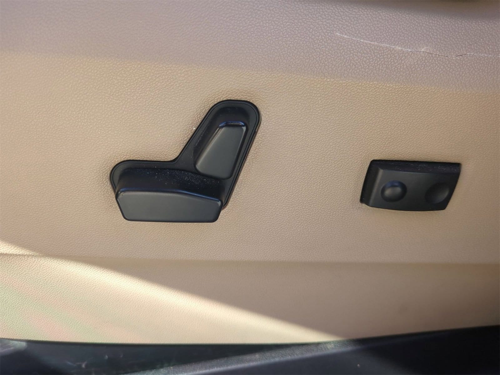 Thumbnail: 2014 Dodge Grand Caravan - 17