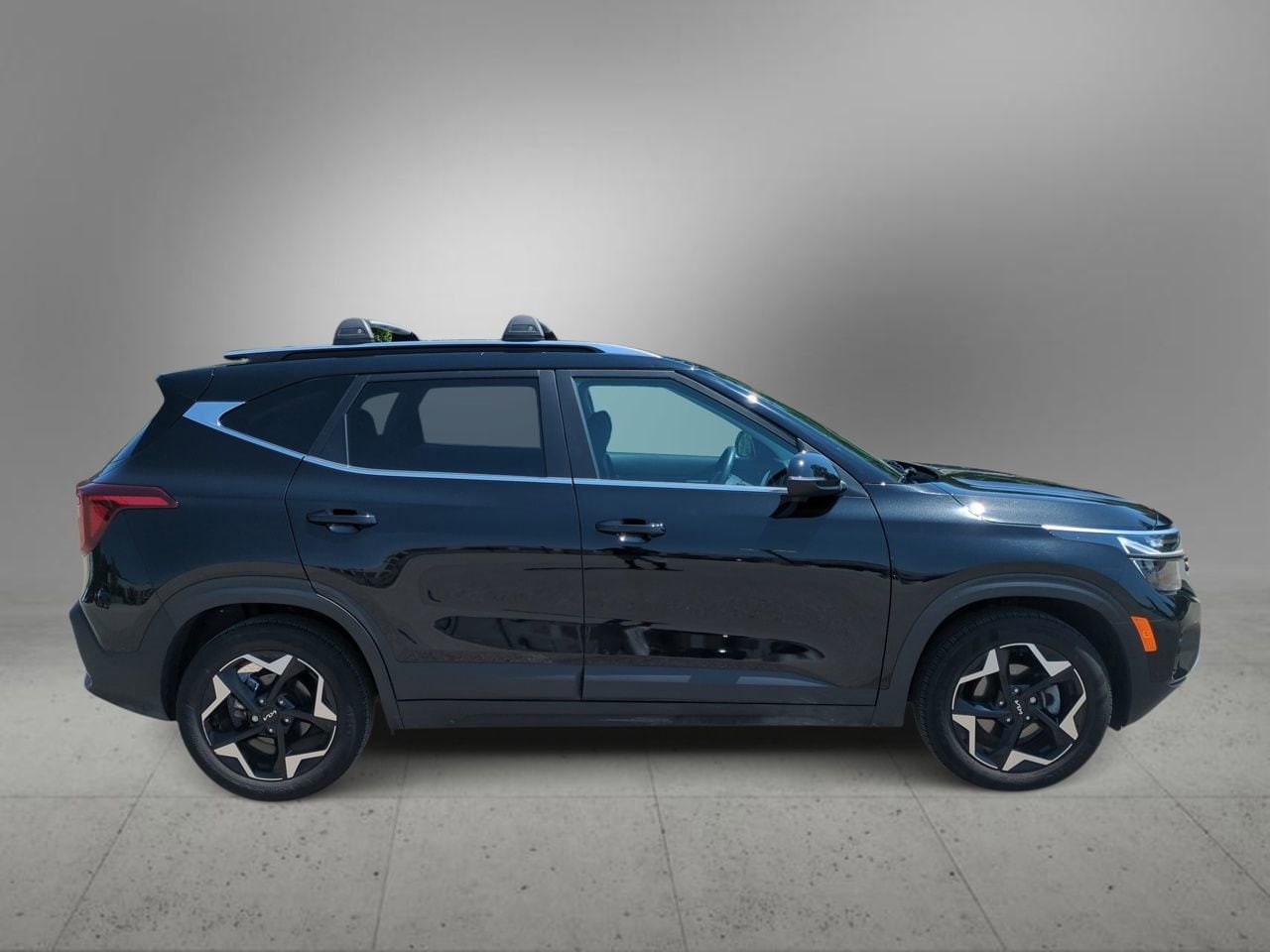 Thumbnail: 2024 Kia Seltos - 9