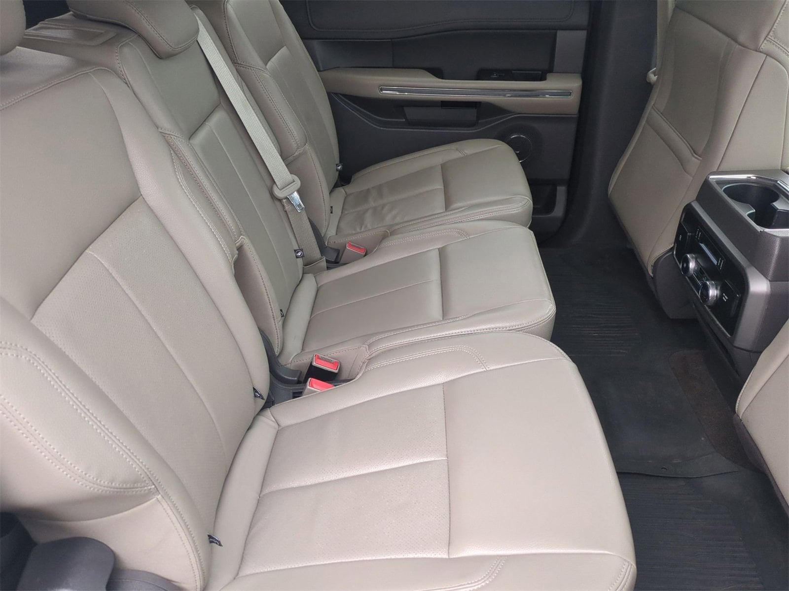 Thumbnail: 2020 Ford Expedition MAX - 21