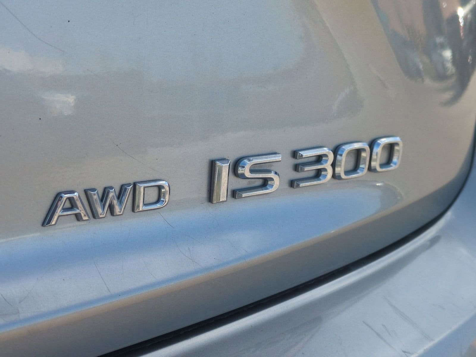 Thumbnail: 2017 Lexus IS - 13