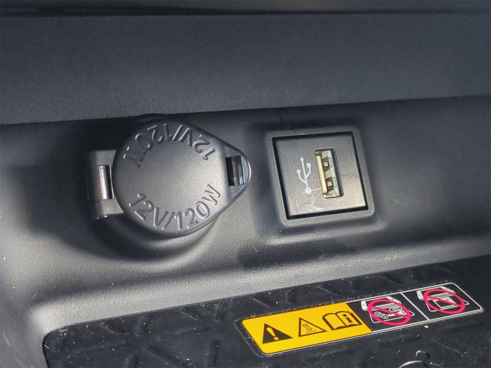 Thumbnail: 2024 Toyota RAV4 - 32