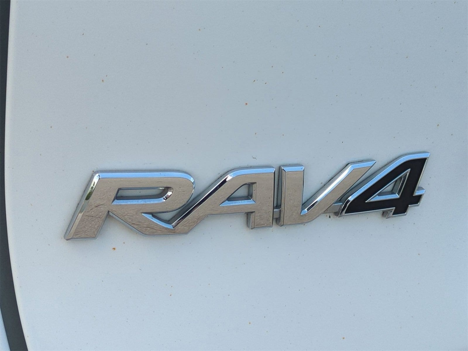 Thumbnail: 2020 Toyota RAV4 - 13