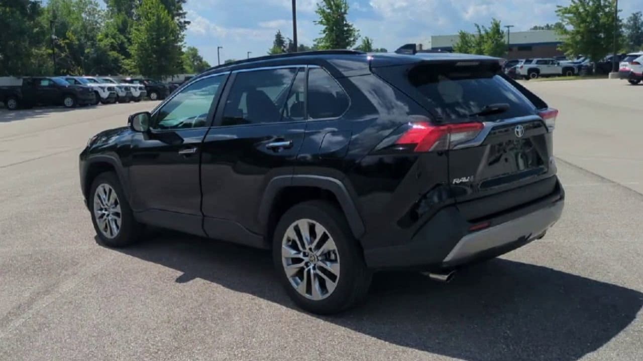 Thumbnail: 2023 Toyota RAV4 - 6