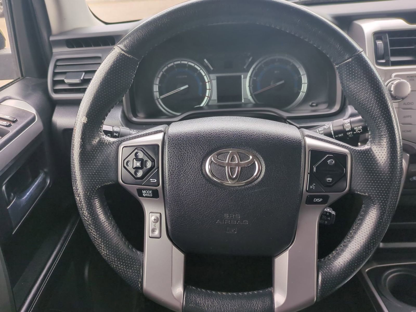 Thumbnail: 2015 Toyota 4Runner - 22