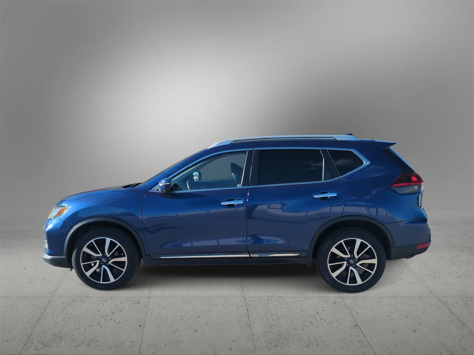 Thumbnail: 2019 Nissan Rogue - 5