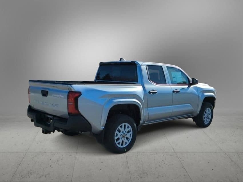 Thumbnail: 2024 Toyota Tacoma - 8