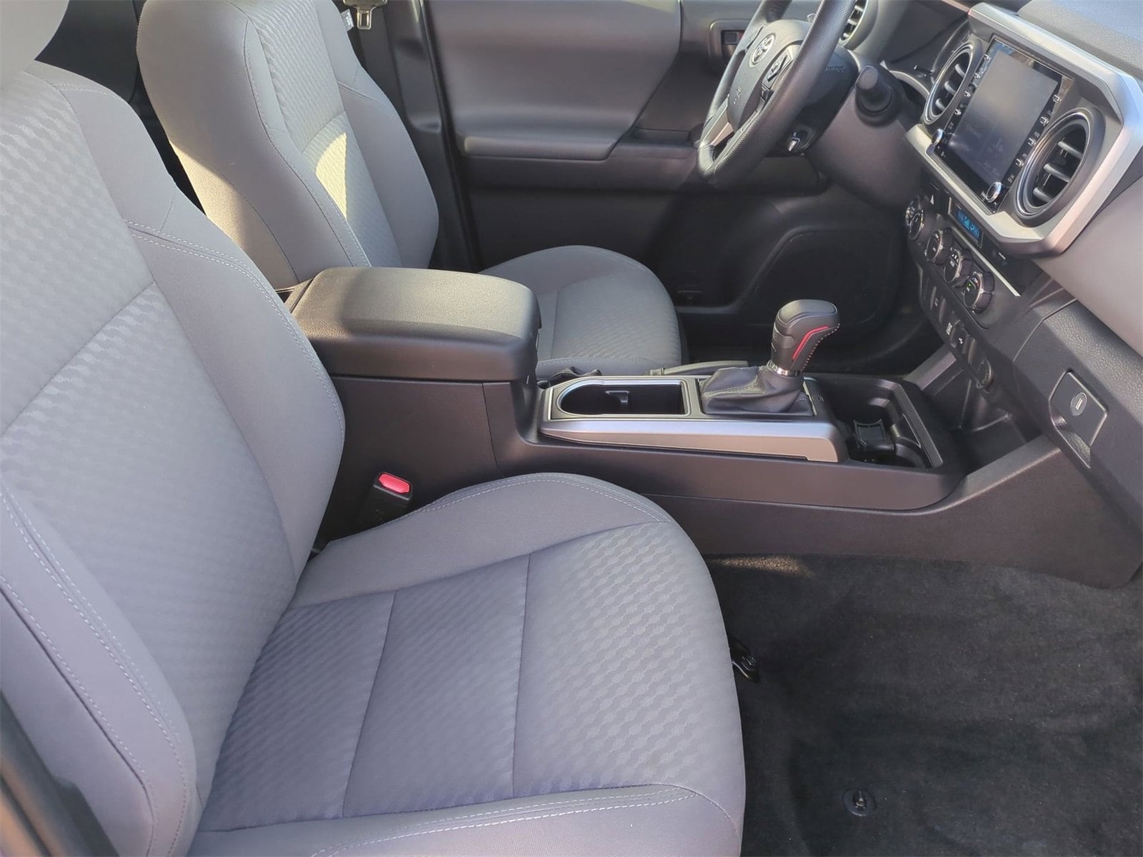 Thumbnail: 2023 Toyota Tacoma - 21