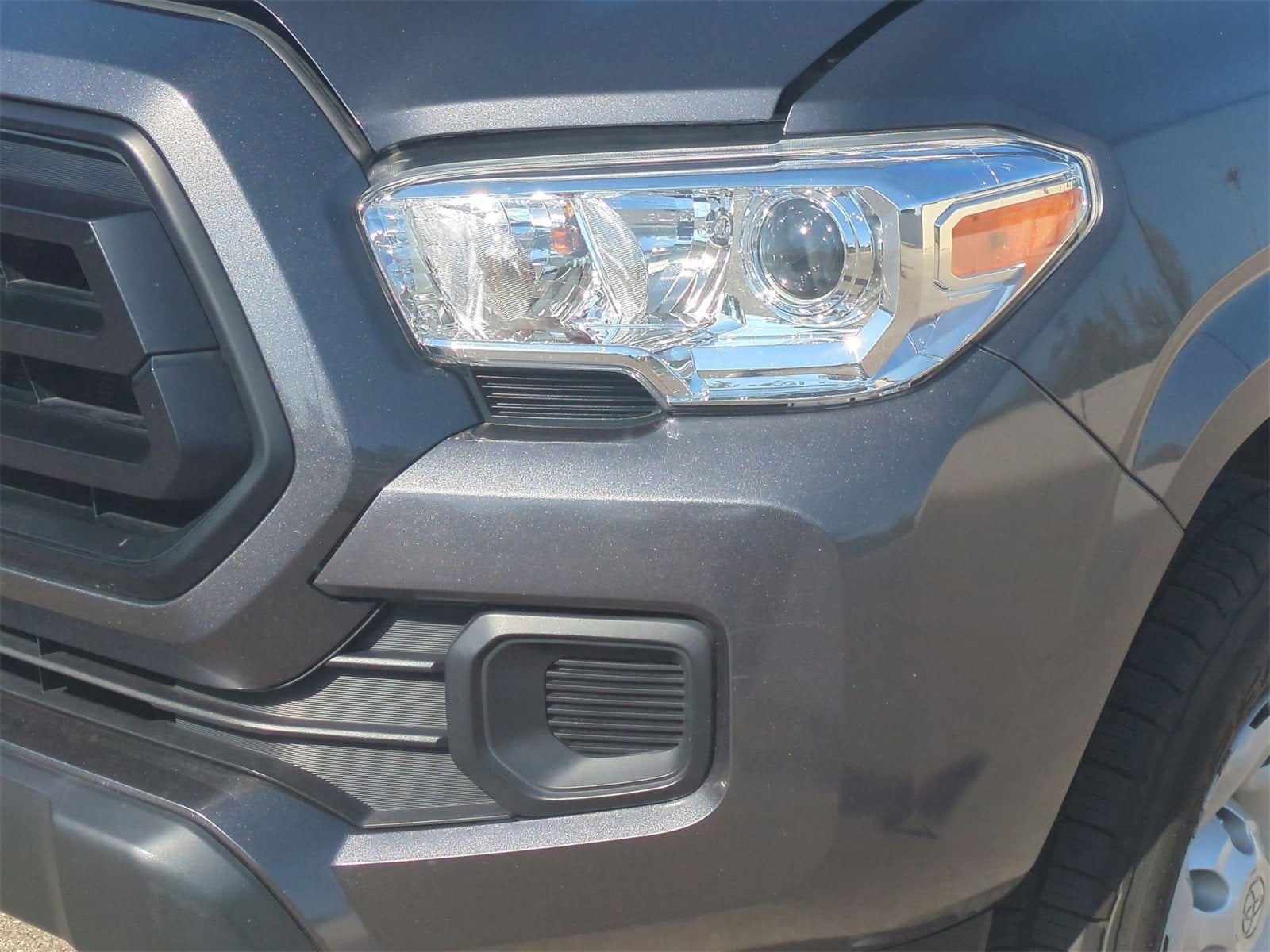 Thumbnail: 2022 Toyota Tacoma - 11
