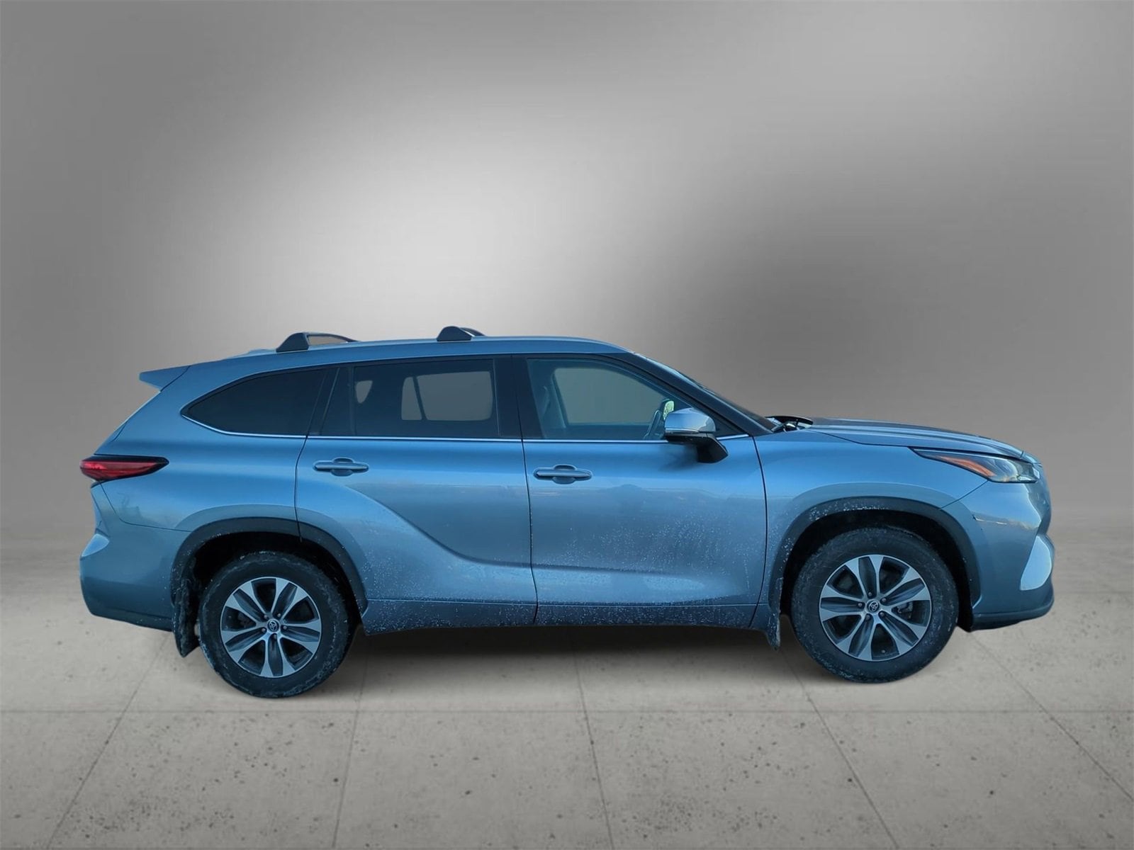 Thumbnail: 2022 Toyota Highlander - 9