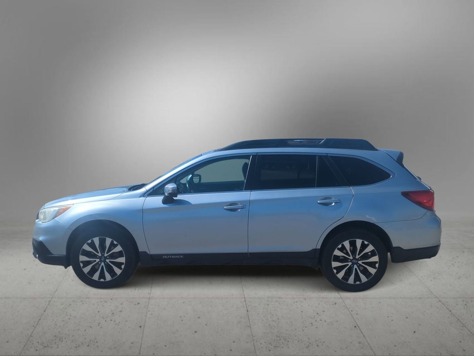 Thumbnail: 2015 Subaru Outback - 5