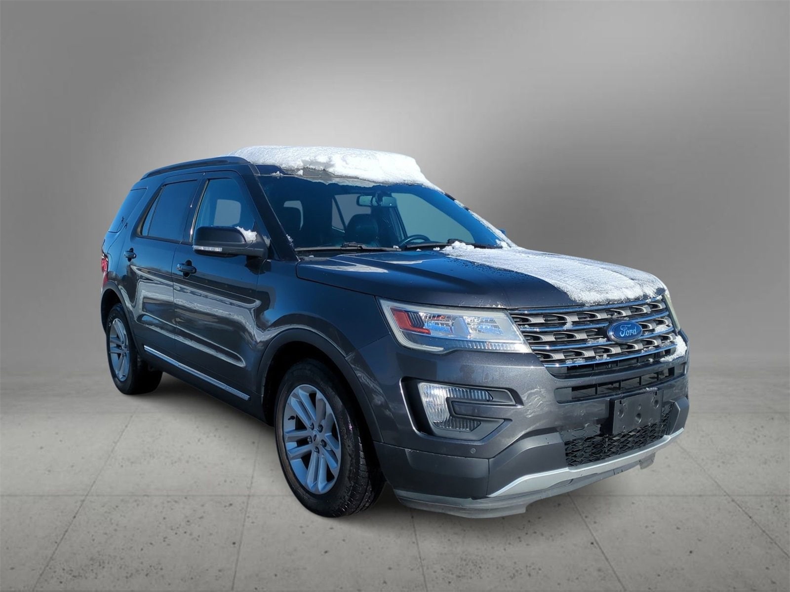 Thumbnail: 2016 Ford Explorer - 2