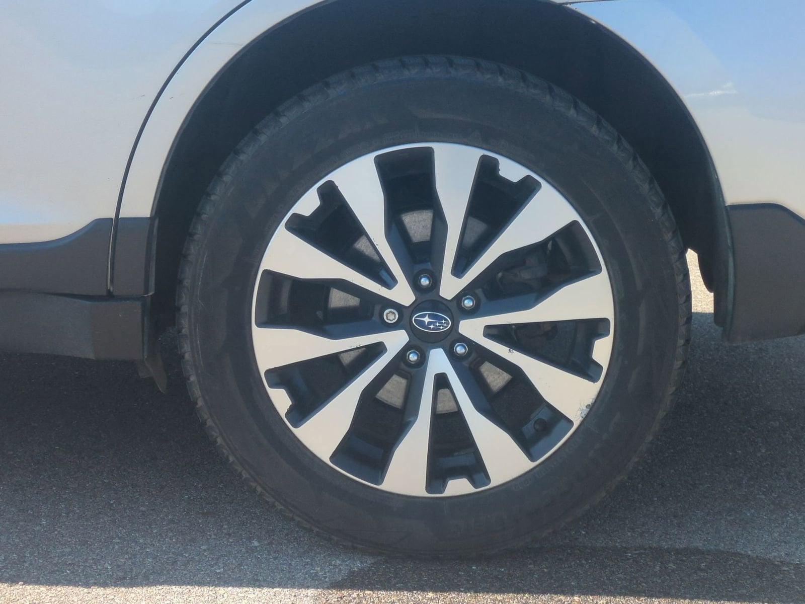 Thumbnail: 2015 Subaru Outback - 14