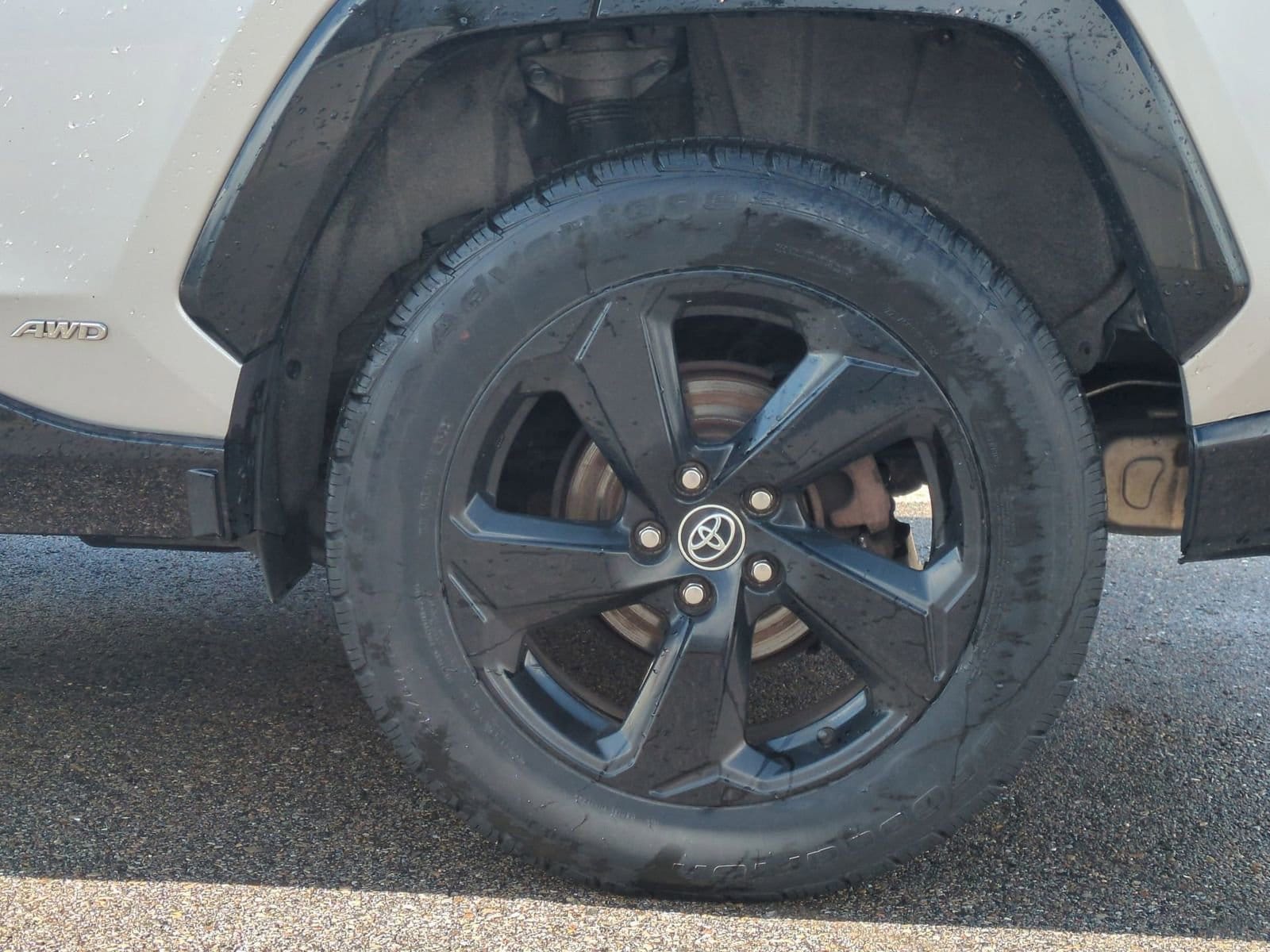 Thumbnail: 2020 Toyota RAV4 - 14