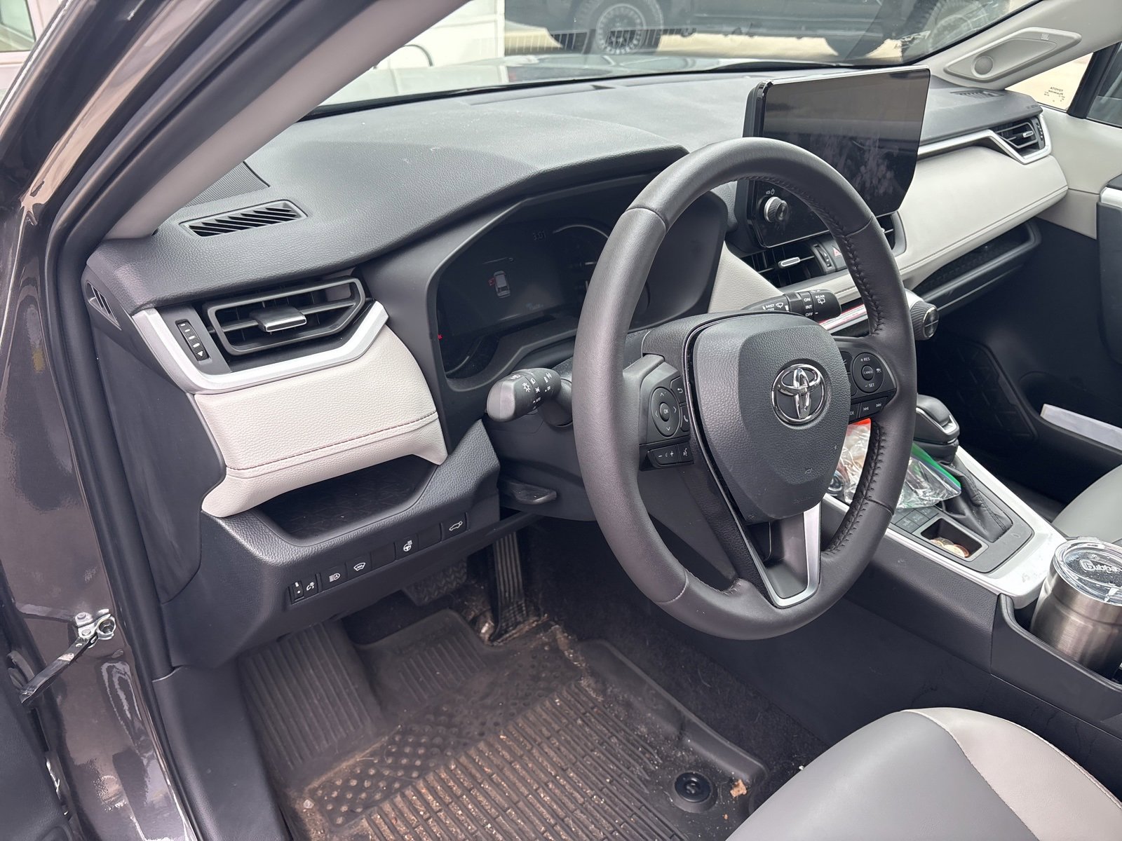 Thumbnail: 2024 Toyota RAV4 - 7