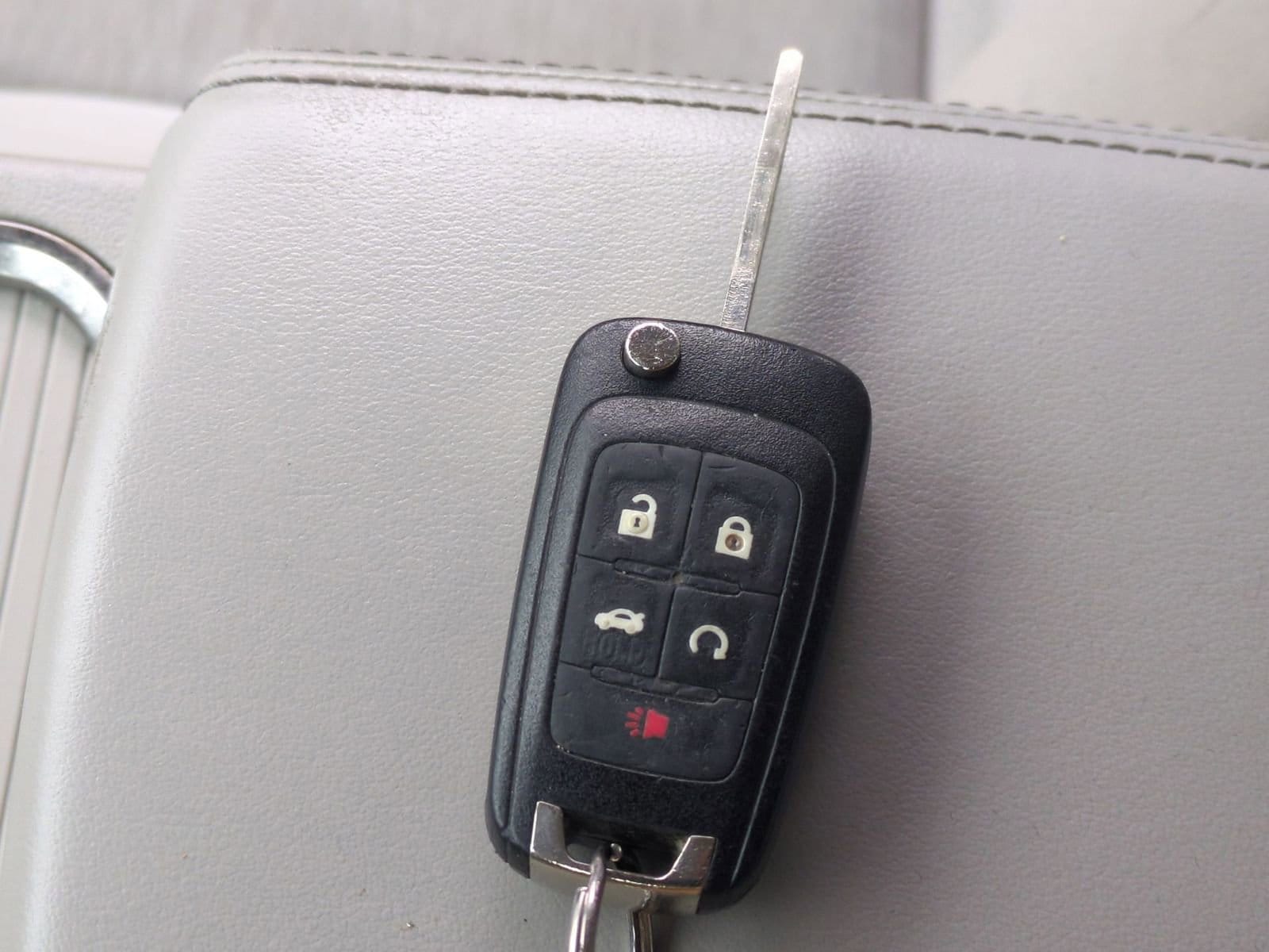 Thumbnail: 2010 Buick LaCrosse - 31