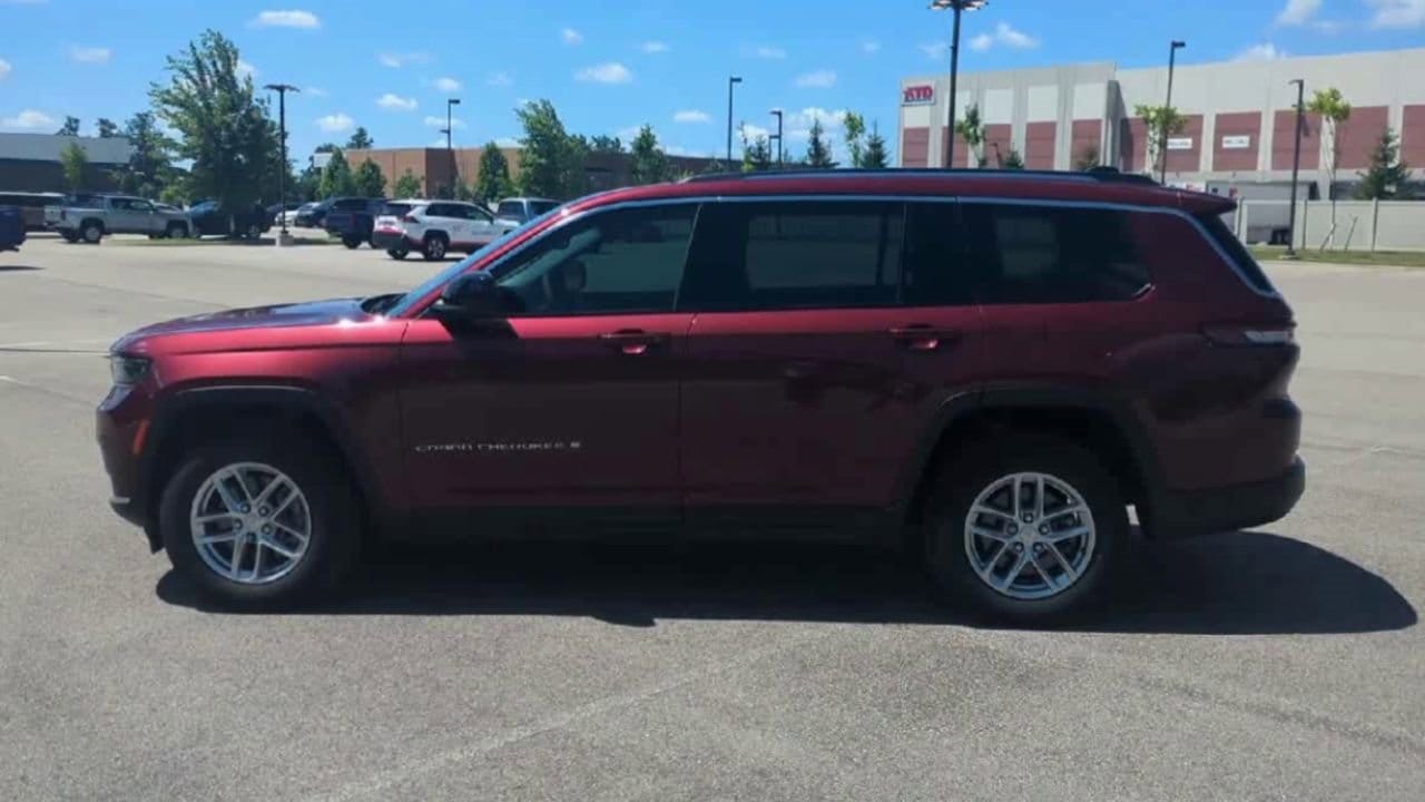 Thumbnail: 2023 Jeep Grand Cherokee - 5