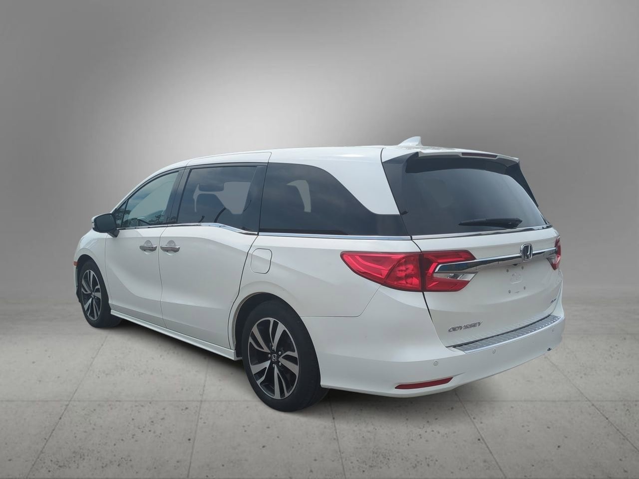 Thumbnail: 2018 Honda Odyssey - 6