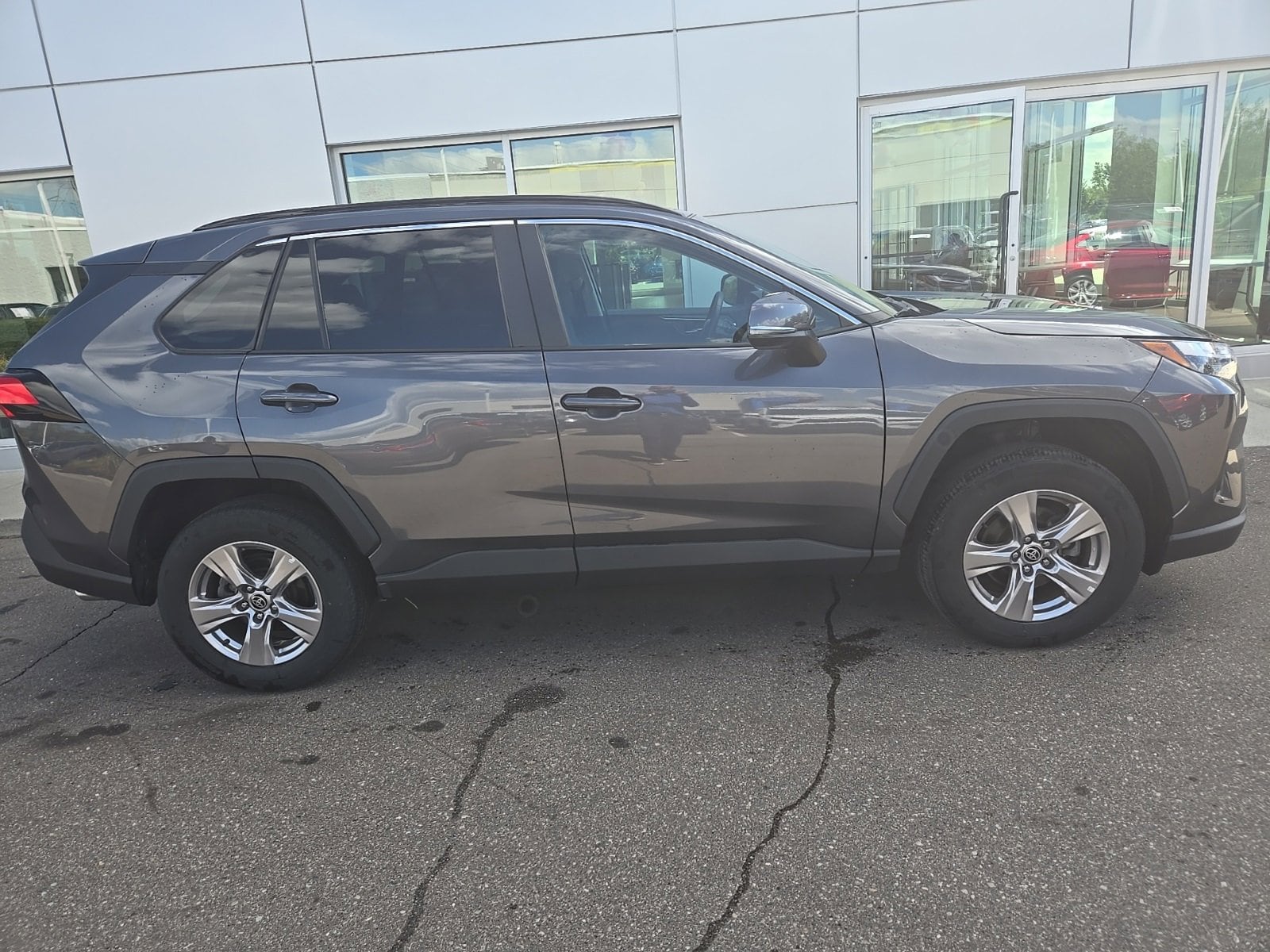 Thumbnail: 2022 Toyota RAV4 - 4