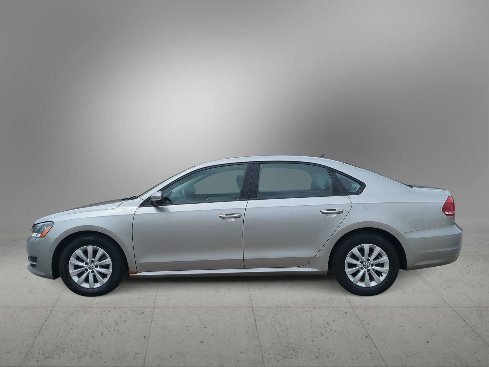 Thumbnail: 2013 Volkswagen Passat - 5