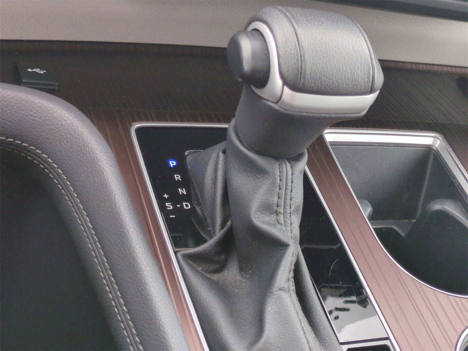 2023 Toyota Sienna XLE 32