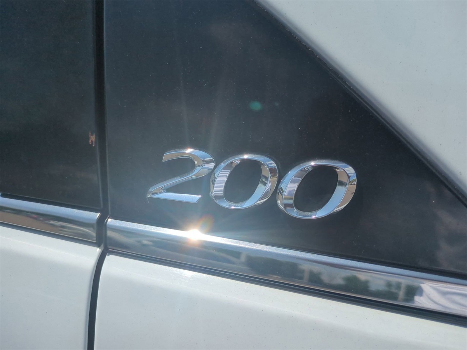 Thumbnail: 2013 Chrysler 200 - 13