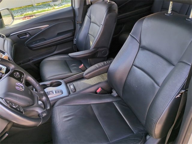 Thumbnail: 2021 Honda Pilot - 16