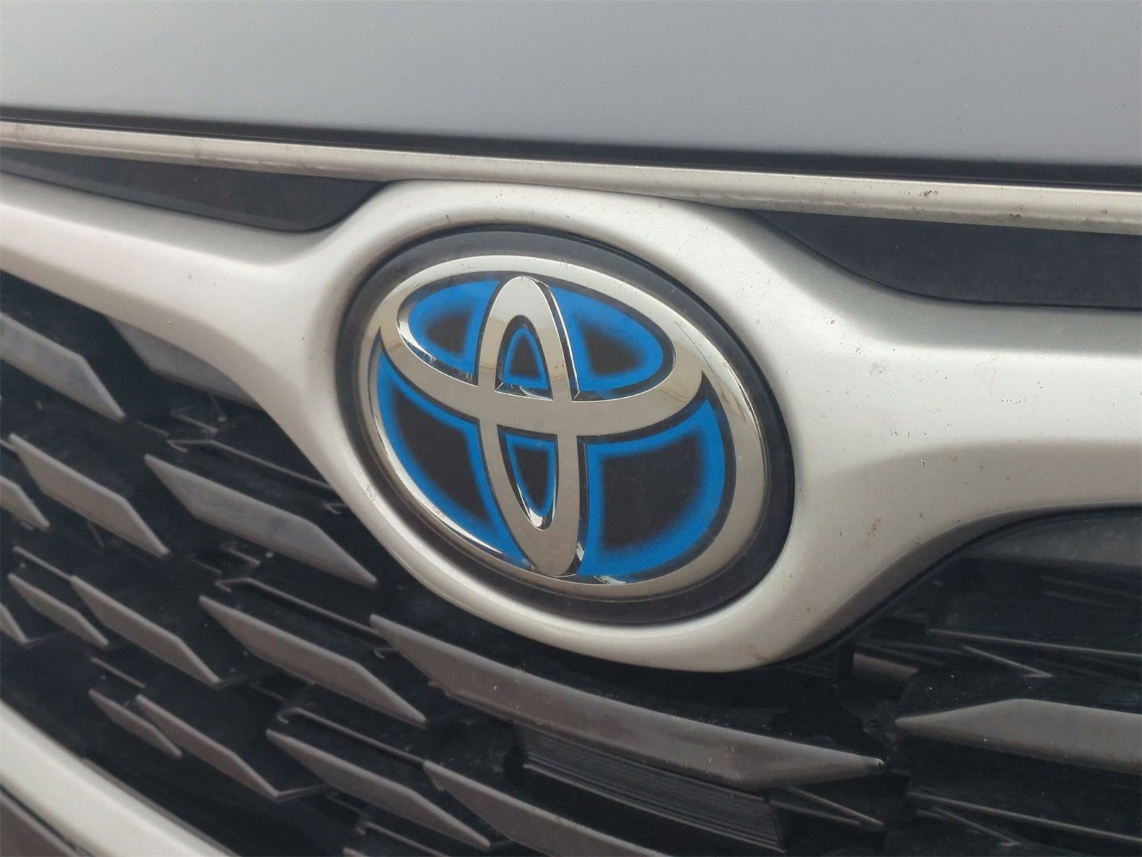 Thumbnail: 2023 Toyota Highlander - 12