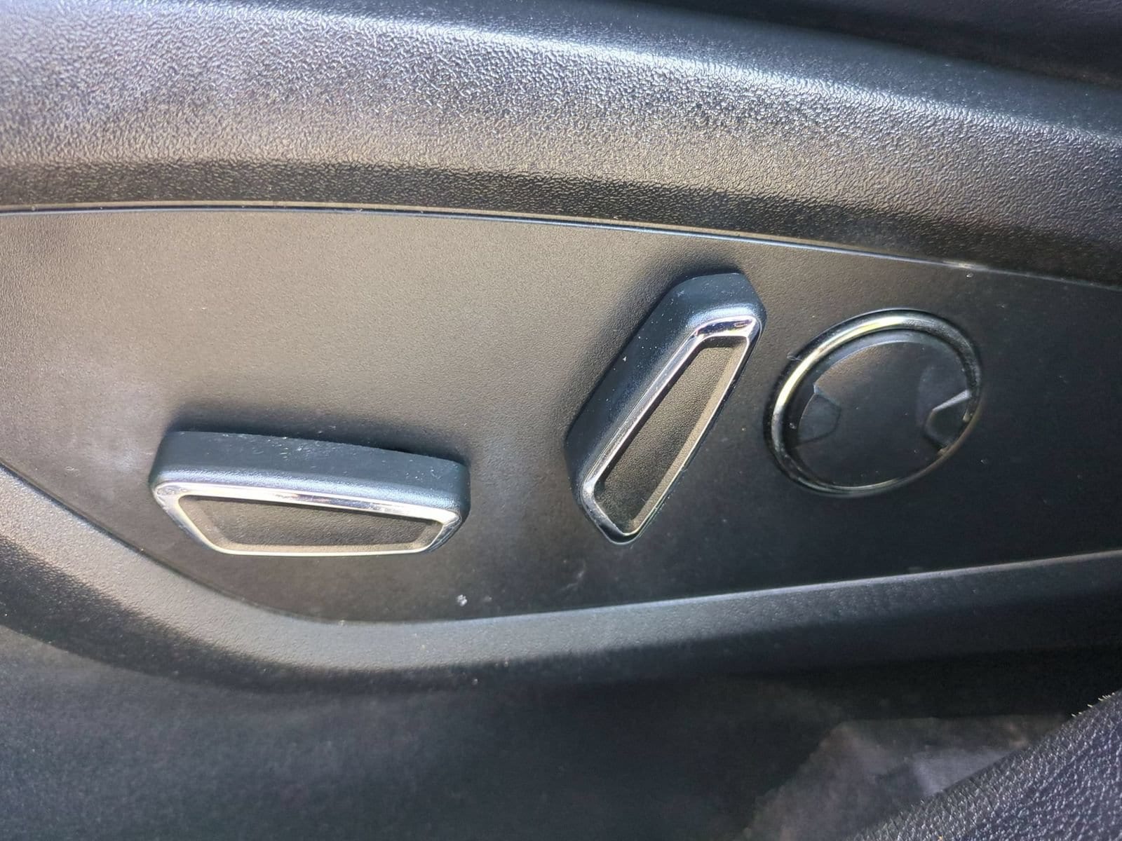 Thumbnail: 2016 Lincoln MKX - 17