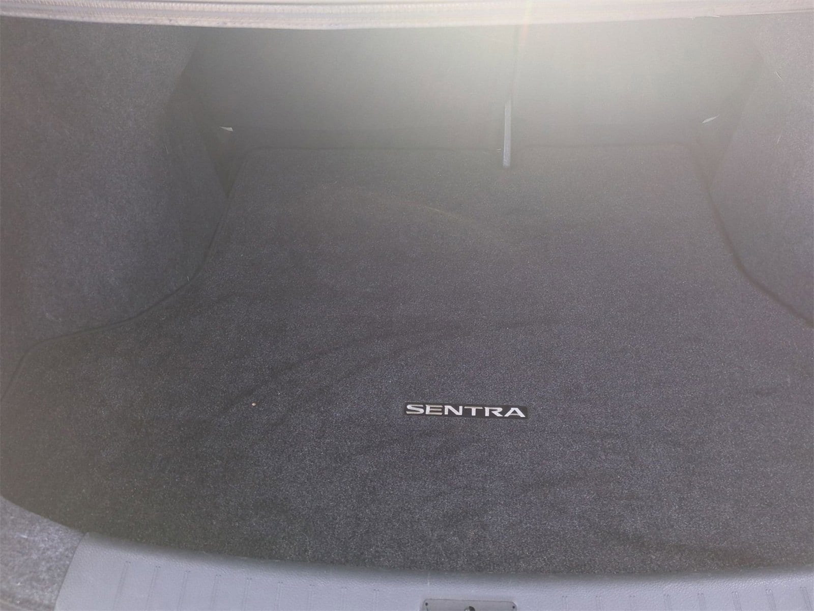 Thumbnail: 2014 Nissan Sentra - 30