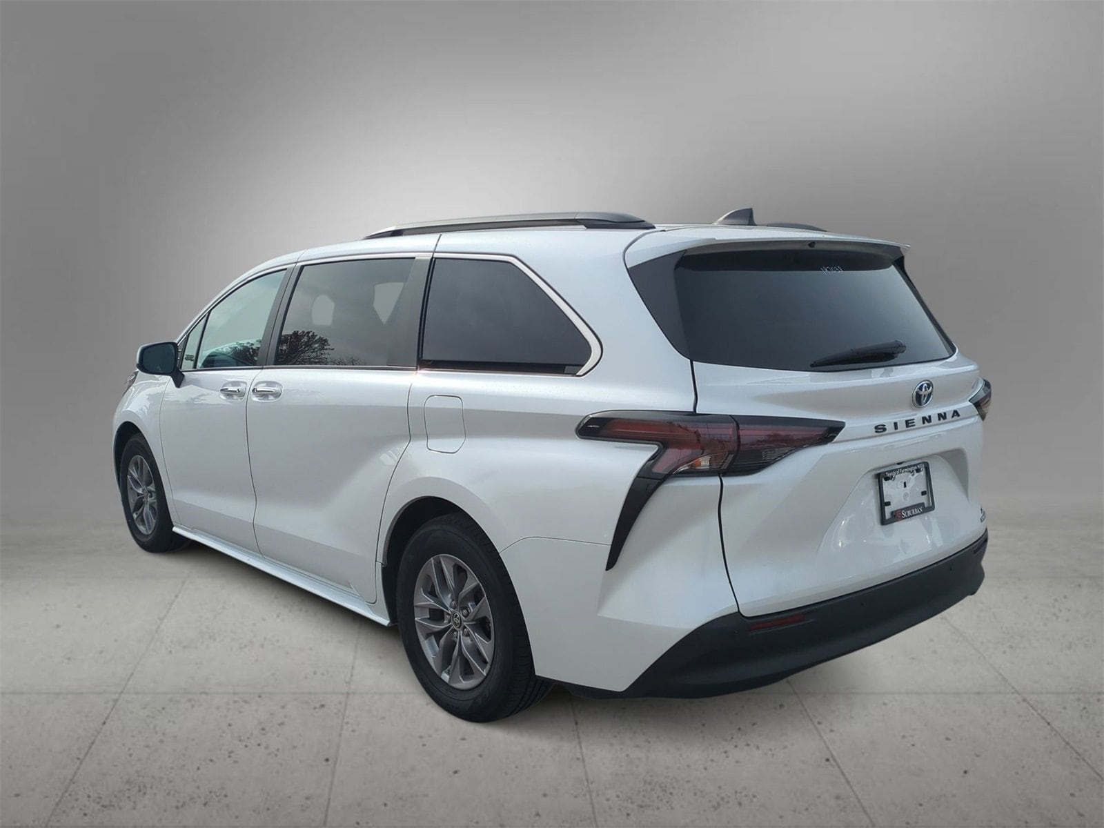 Thumbnail: 2024 Toyota Sienna - 6