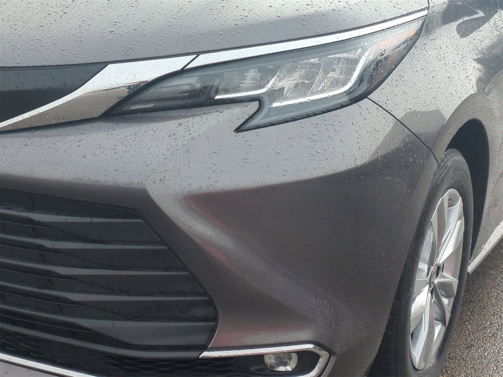 Thumbnail: 2022 Toyota Sienna - 11