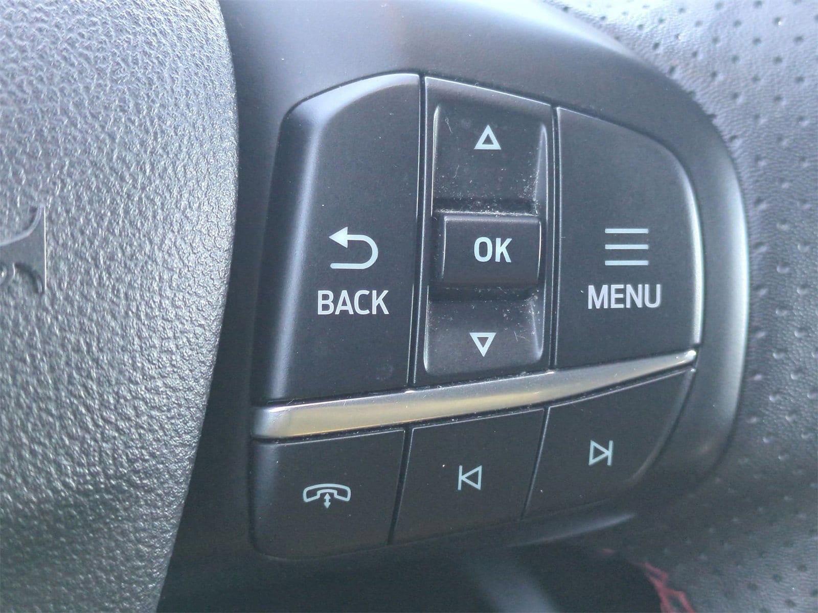 Thumbnail: 2025 Ford Escape - 24