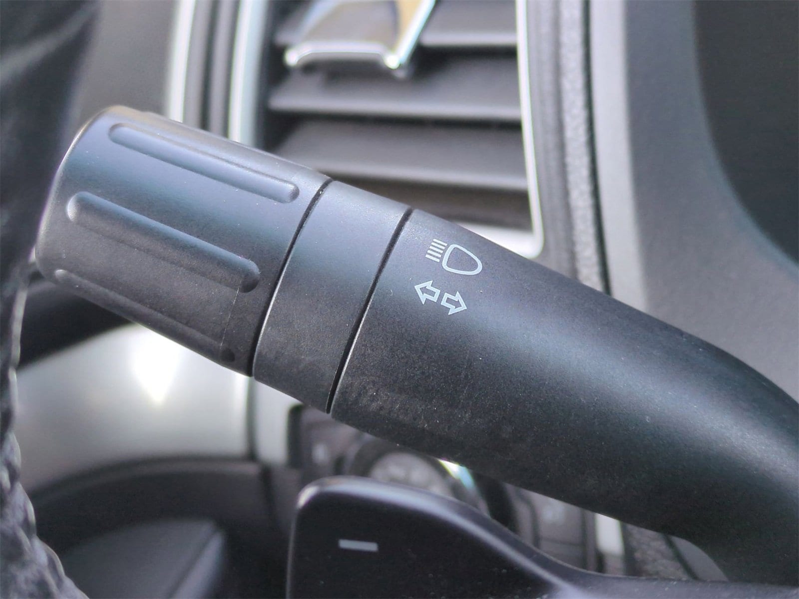 Thumbnail: 2016 Ford Explorer - 28