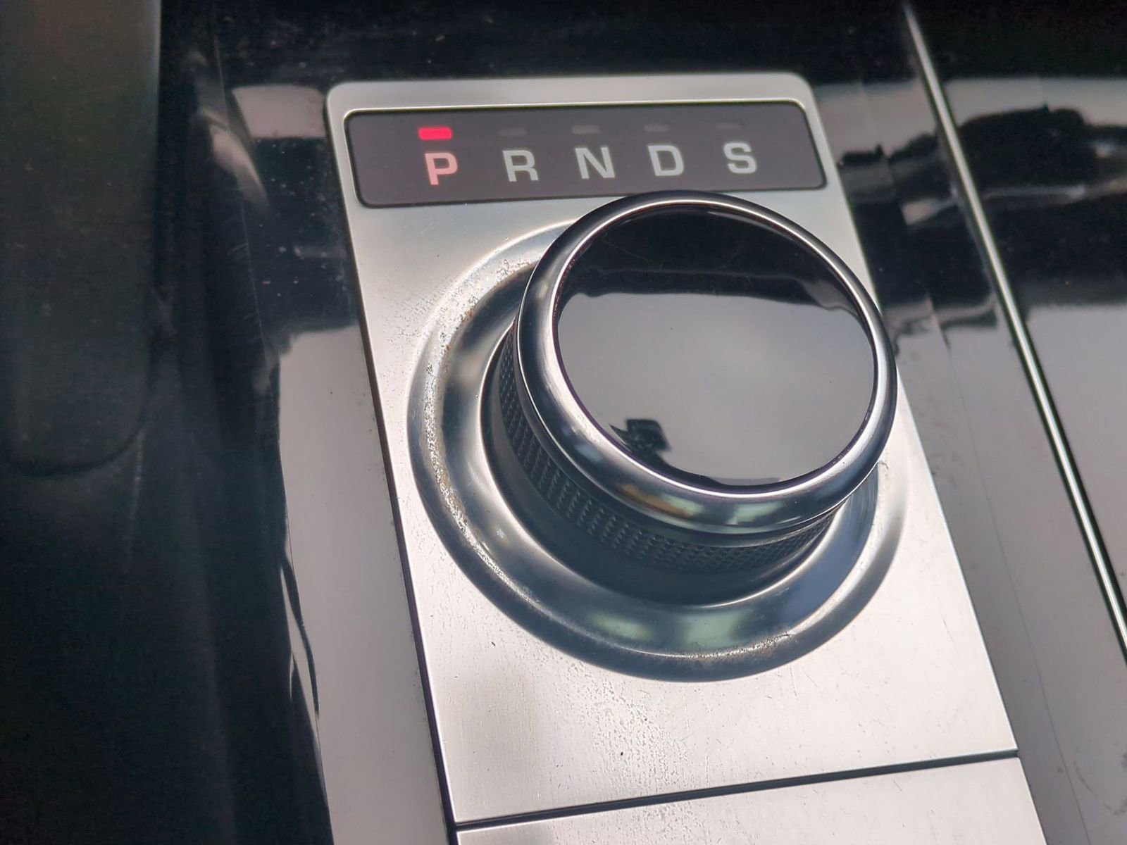 Thumbnail: 2017 Land Rover Range Rover - 34