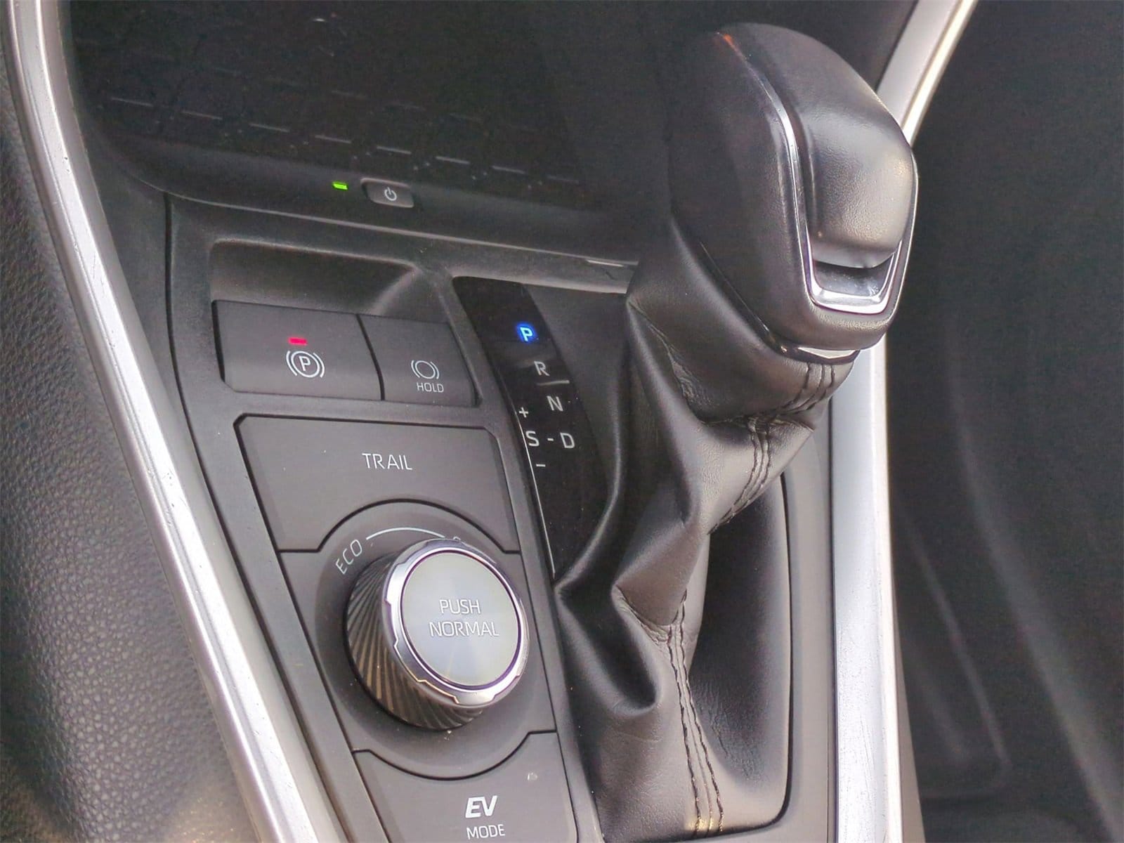 Thumbnail: 2022 Toyota RAV4 - 33